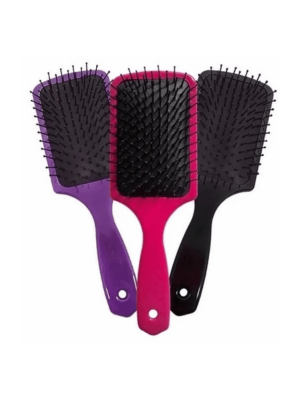 ESCOVA DE CABELO QUADRADA UN.